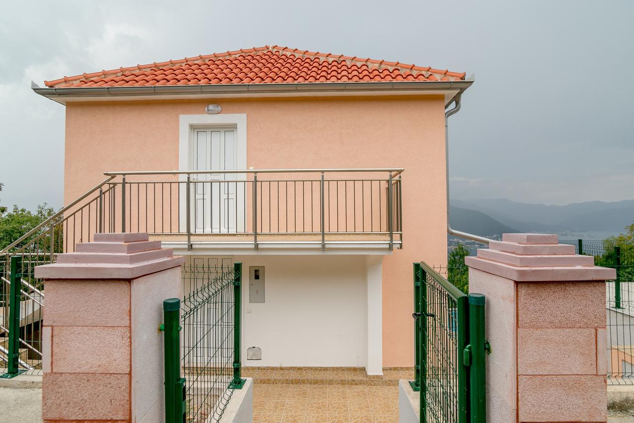 Apartments Mitrovic Luštica Exterior foto