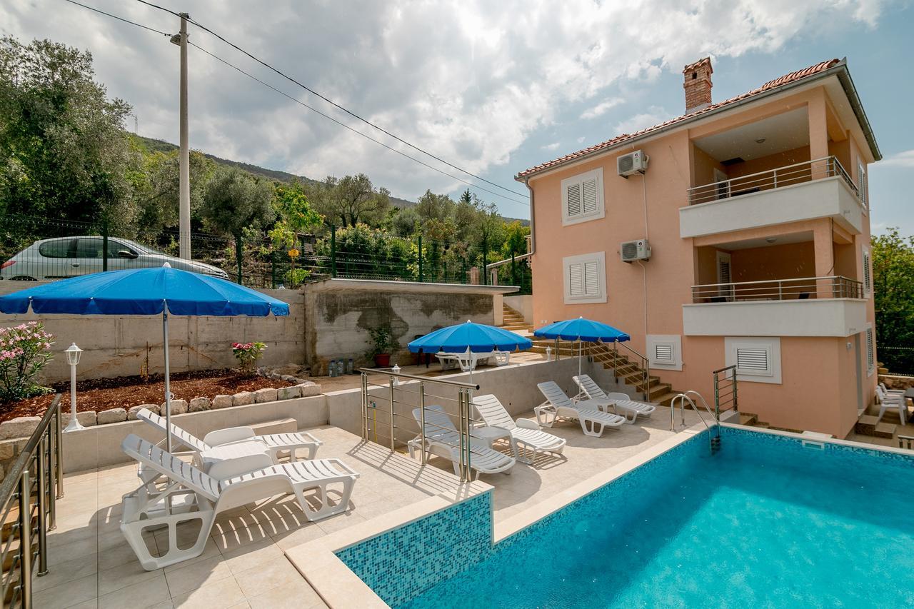Apartments Mitrovic Luštica Exterior foto