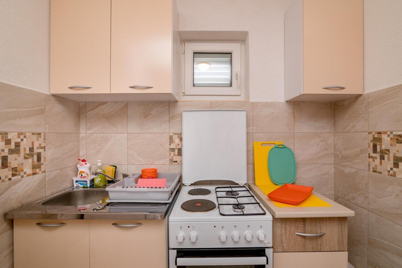 Apartments Mitrovic Luštica Exterior foto